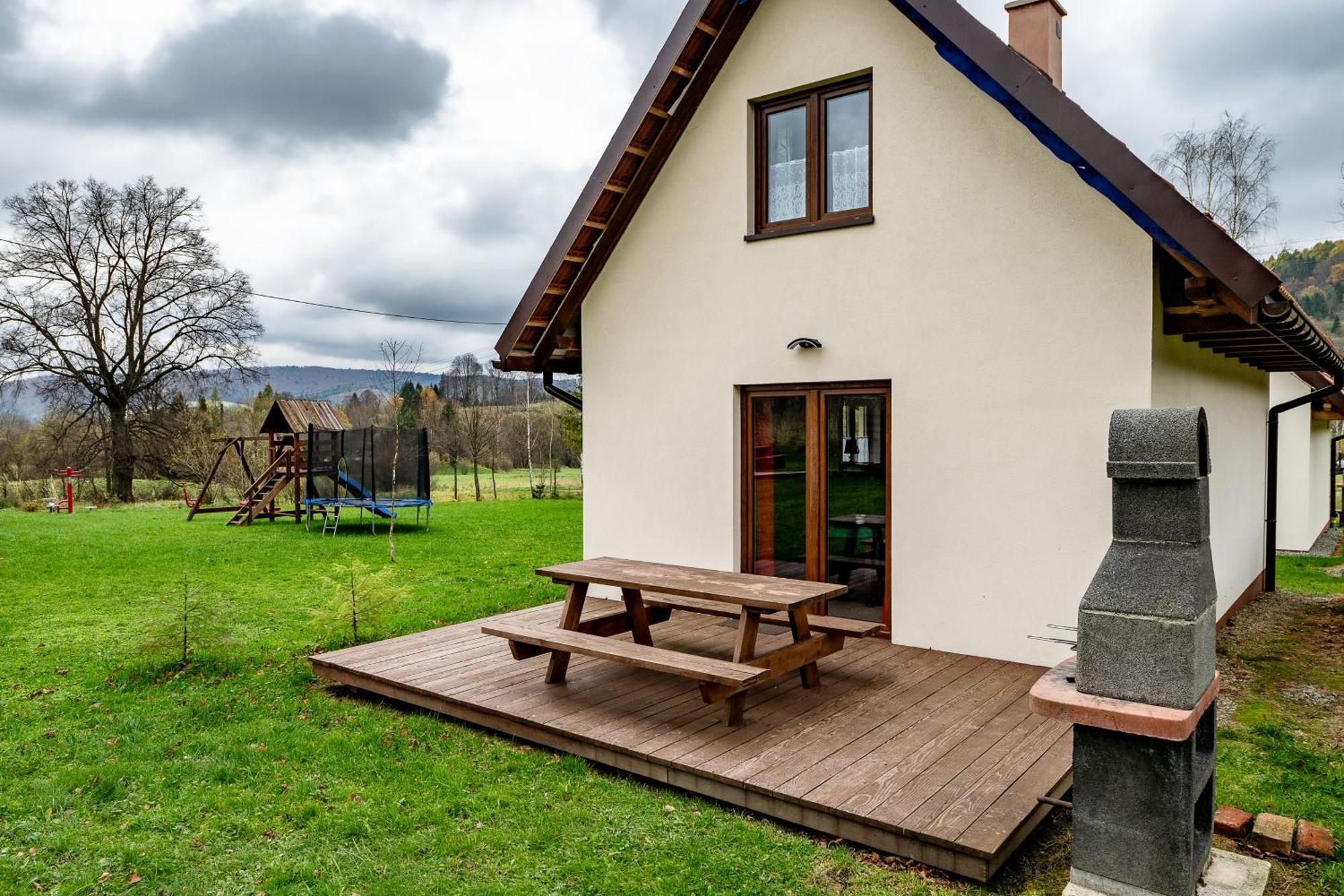 Bieszczadzkie Brzegi Apartment Ustrzyki Dolne Bagian luar foto